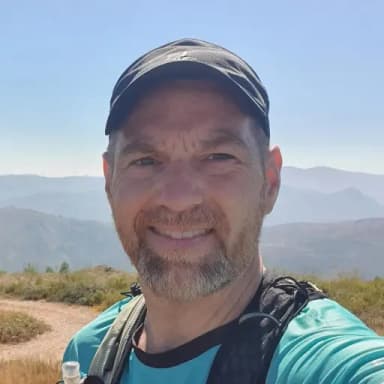 Photo de Benoît - utilisateur de l'application Akualis pour trouver des points d'eau potable